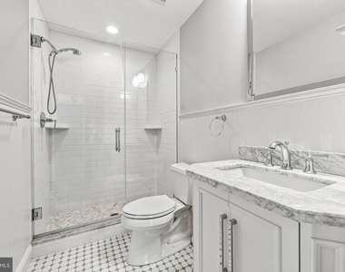 331 Ardmore Avenue - Photo Thumbnail 44