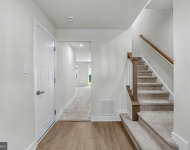 65 Rosemary Way - Photo Thumbnail 4