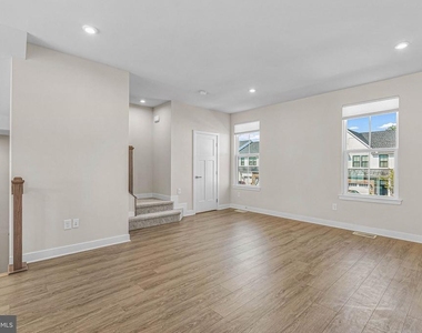 65 Rosemary Way - Photo Thumbnail 18