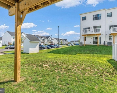 65 Rosemary Way - Photo Thumbnail 9