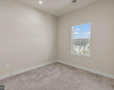 65 Rosemary Way - Photo Thumbnail 28