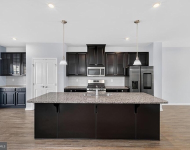 108 Nathan Dr - Photo Thumbnail 8