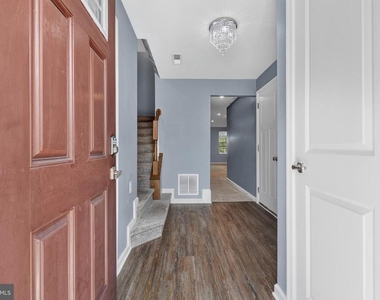 108 Nathan Dr - Photo Thumbnail 3