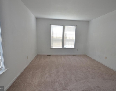 14103 Shelby Circle - Photo Thumbnail 12