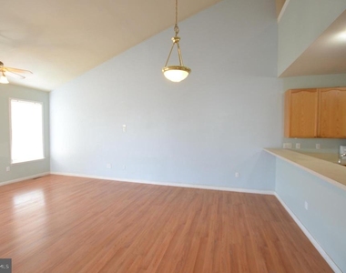 14103 Shelby Circle - Photo Thumbnail 8