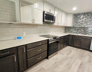 12327 Eugenes Prospect Drive - Photo Thumbnail 11