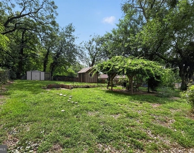4700 Addison Drive - Photo Thumbnail 14
