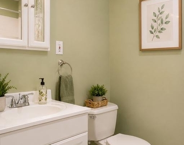 537 E Indian Spring Drive - Photo Thumbnail 11