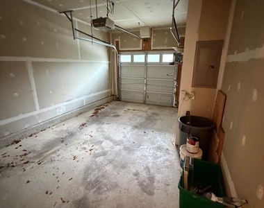 908 Orchard Ridge Drive - Photo Thumbnail 18