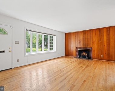 6207 Kirby Road - Photo Thumbnail 3