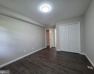 10414 Parthenon Court - Photo Thumbnail 32
