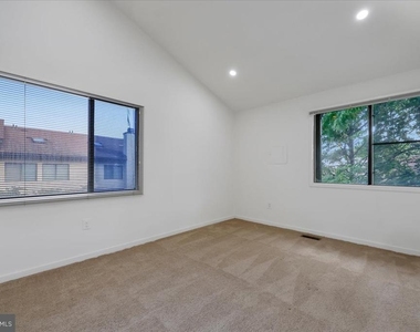 9793 Hellingly Place - Photo Thumbnail 12