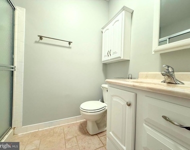 11045 Candlelight Lane - Photo Thumbnail 19
