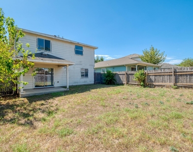 7412 Cayenne Ln - Photo Thumbnail 29