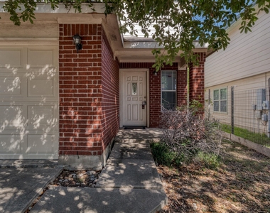 7412 Cayenne Ln - Photo Thumbnail 3