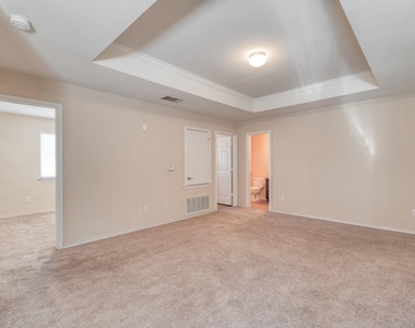 7412 Cayenne Ln - Photo Thumbnail 16
