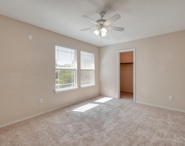 7412 Cayenne Ln - Photo Thumbnail 23