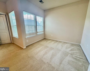 22342 Heron Neck Terrace - Photo Thumbnail 23
