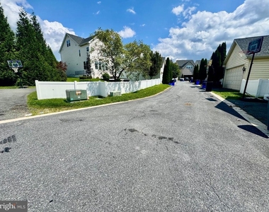 22342 Heron Neck Terrace - Photo Thumbnail 54