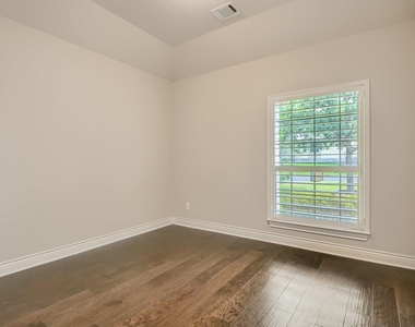 400 Entrada Way - Photo Thumbnail 16