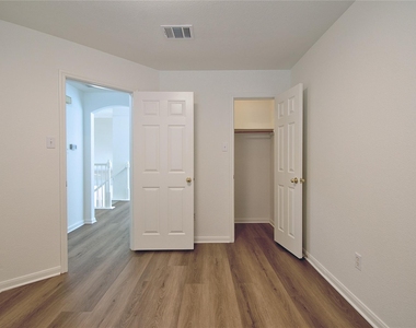 13528 Oregon Flats Trl - Photo Thumbnail 17