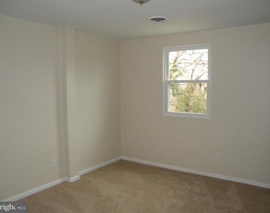 5022 Druid Drive - Photo Thumbnail 11