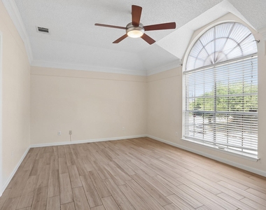 15301 Ecorio Dr - Photo Thumbnail 16