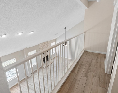 15301 Ecorio Dr - Photo Thumbnail 15