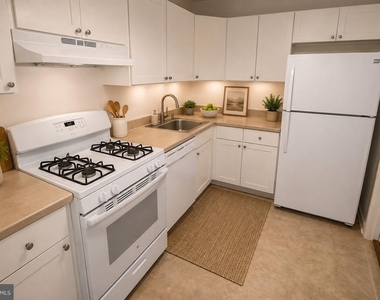 10850 Green Mountain Circle - Photo Thumbnail 7