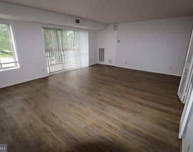 10850 Green Mountain Circle - Photo Thumbnail 9