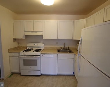 10850 Green Mountain Circle - Photo Thumbnail 8