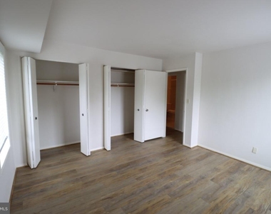 10850 Green Mountain Circle - Photo Thumbnail 18