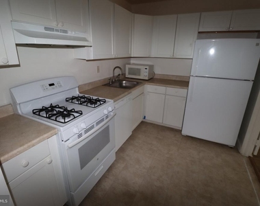 10850 Green Mountain Circle - Photo Thumbnail 6
