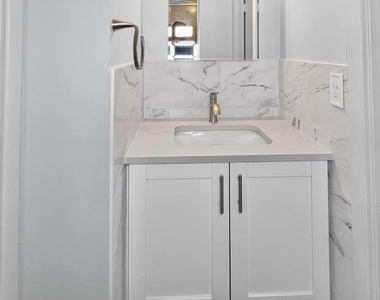 5449 Mystic Court E - Photo Thumbnail 26