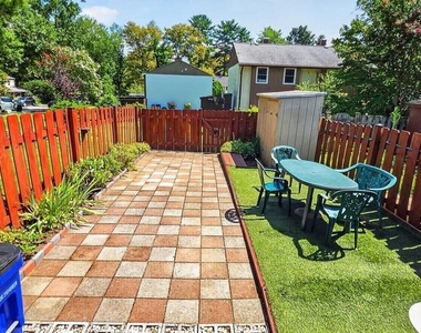 5449 Mystic Court E - Photo Thumbnail 35