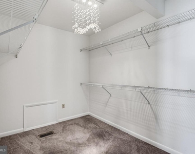 6103 Triangle Drive - Photo Thumbnail 23