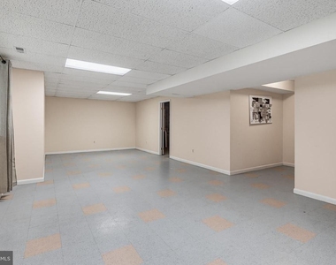 6103 Triangle Drive - Photo Thumbnail 30