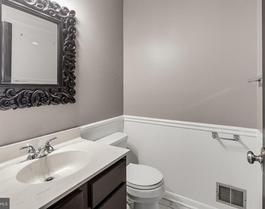 6103 Triangle Drive - Photo Thumbnail 33