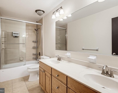 6103 Triangle Drive - Photo Thumbnail 12