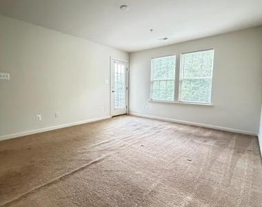 210 Trails Way - Photo Thumbnail 24