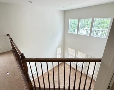 210 Trails Way - Photo Thumbnail 22