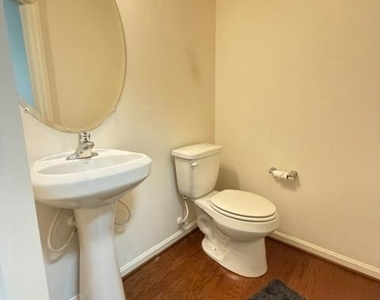210 Trails Way - Photo Thumbnail 14