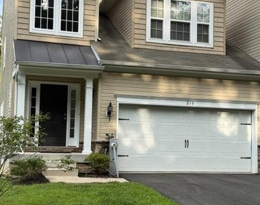 210 Trails Way - Photo Thumbnail 2