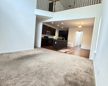 210 Trails Way - Photo Thumbnail 32