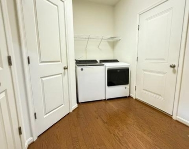 210 Trails Way - Photo Thumbnail 12