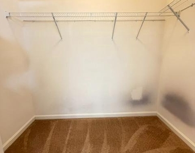 210 Trails Way - Photo Thumbnail 34