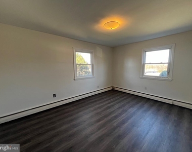 7419 Hayward Road - Photo Thumbnail 13