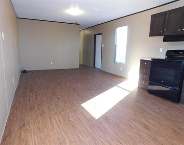 201 China Garden Ln - Photo Thumbnail 3