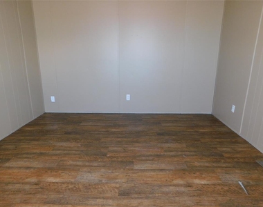 201 China Garden Ln - Photo Thumbnail 6