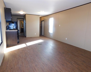 201 China Garden Ln - Photo Thumbnail 2